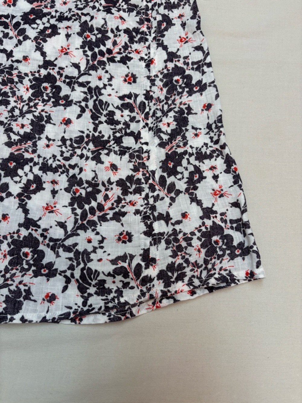 Uniqlo x Liberty Vintage Linen Floral Short Sleeve Blouse - XS - Picture 6 of 7